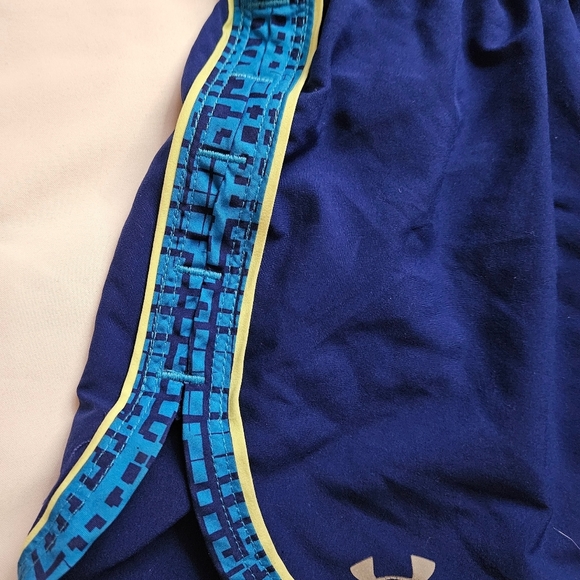 Under Armour Womens Blue With Yellow Trim Athletic Shorts Size Small - Picture 5 of 7